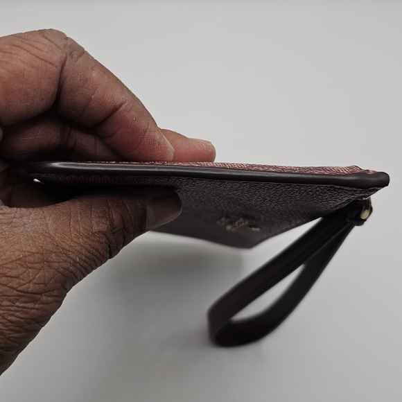 Kate Spade Burgundy Floral Wristlet EUC - Picture 7 of 8